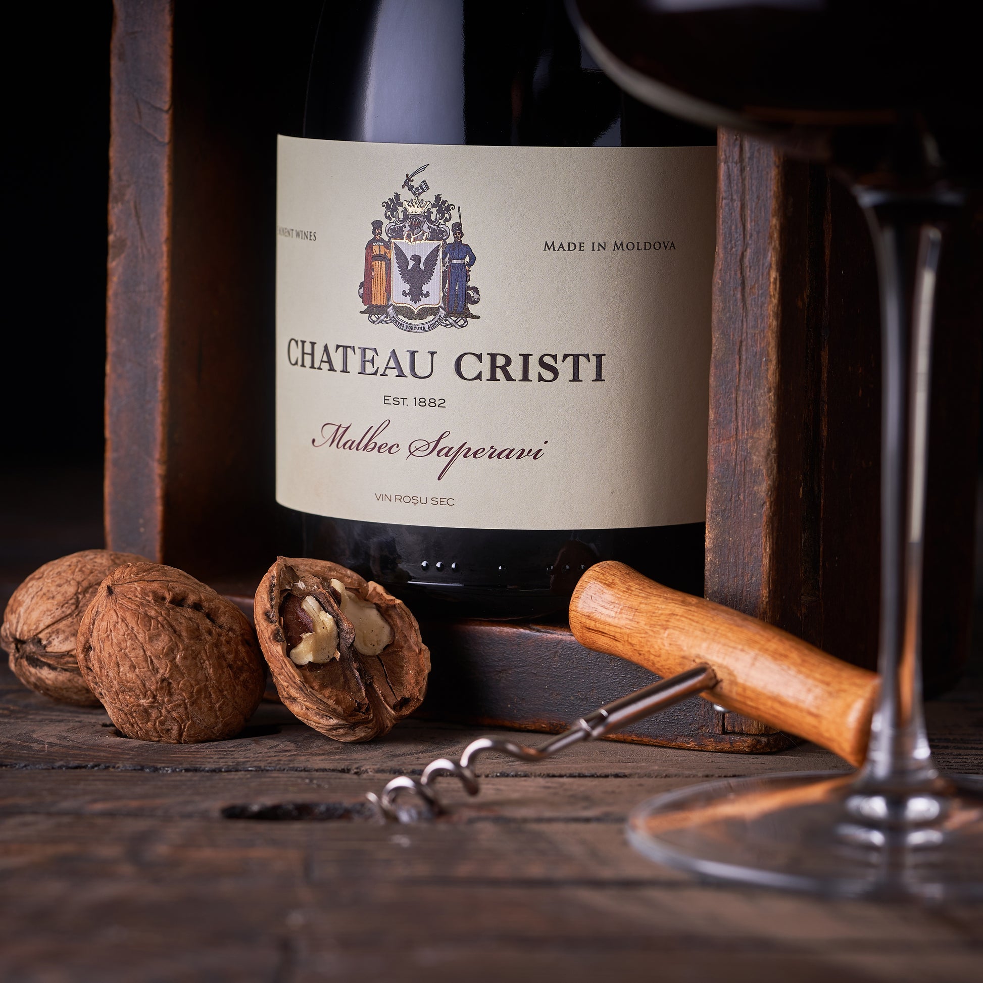 Chateau Cristi Malbec Saperavi vin rosu premium degustare pahar