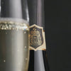 Video produs cu spumant Chateau Cristi Blanc de Noirs servit in pahar langa sticla